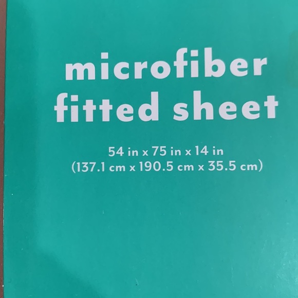 Full microfiber fitted sheet - Picture 5 of 7